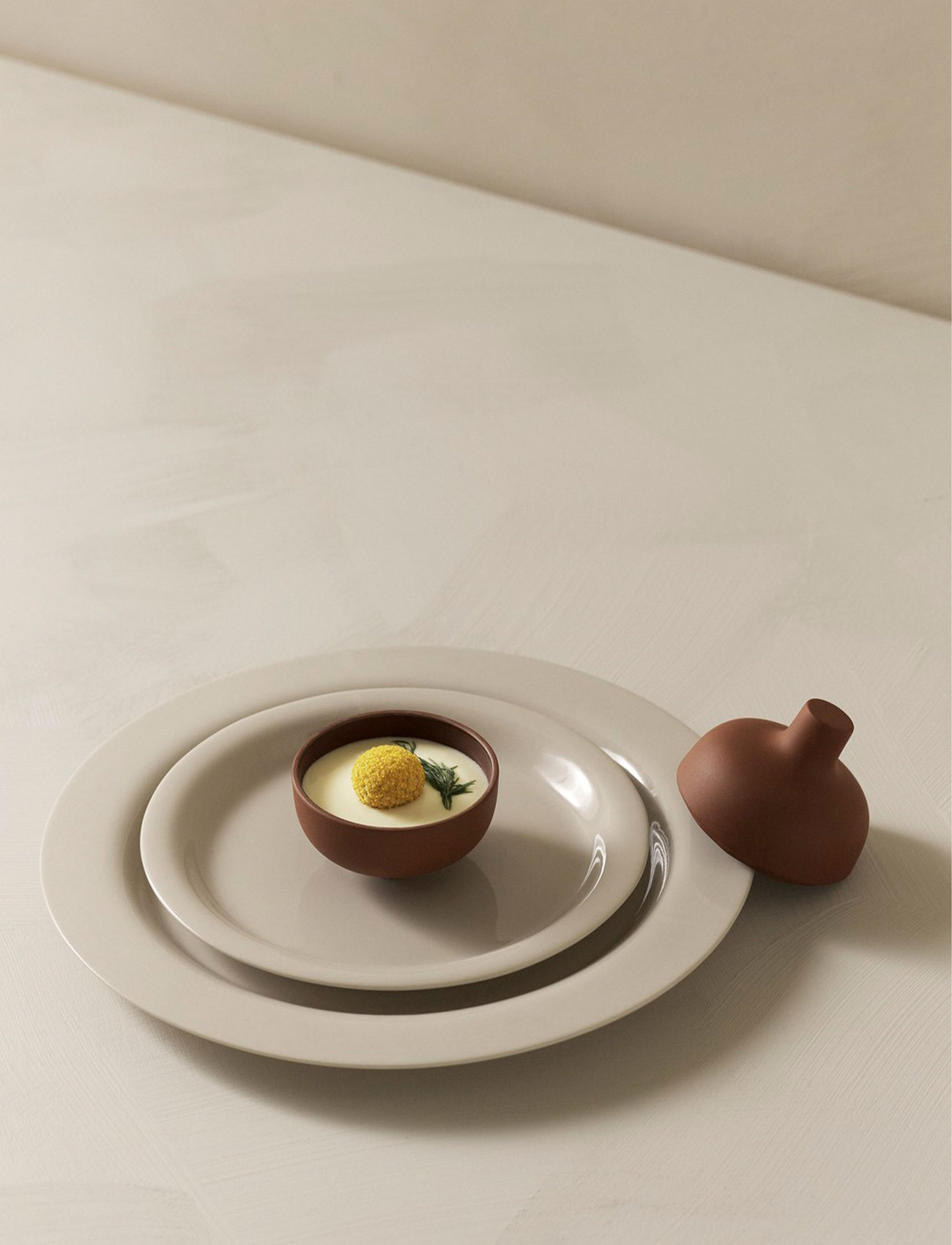 Design House Stockholm Sand Small Bowl W Lid, One Size, Brown, Skåle Og Serveringsfade > Serveringsskåle, Unisex