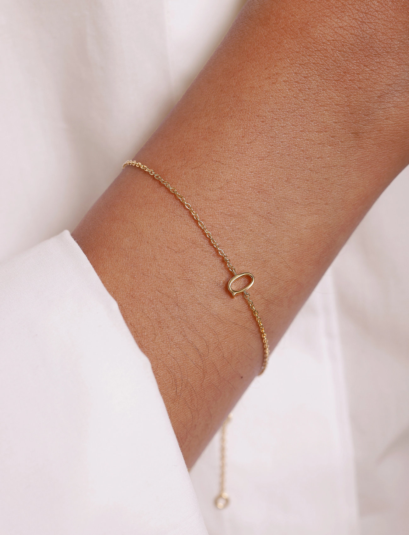 Design Letters Archetype Bracelet - A-Z Gold Plated, L:21 cm, Gold, Armbånd > Kædearmbånd, Dame
