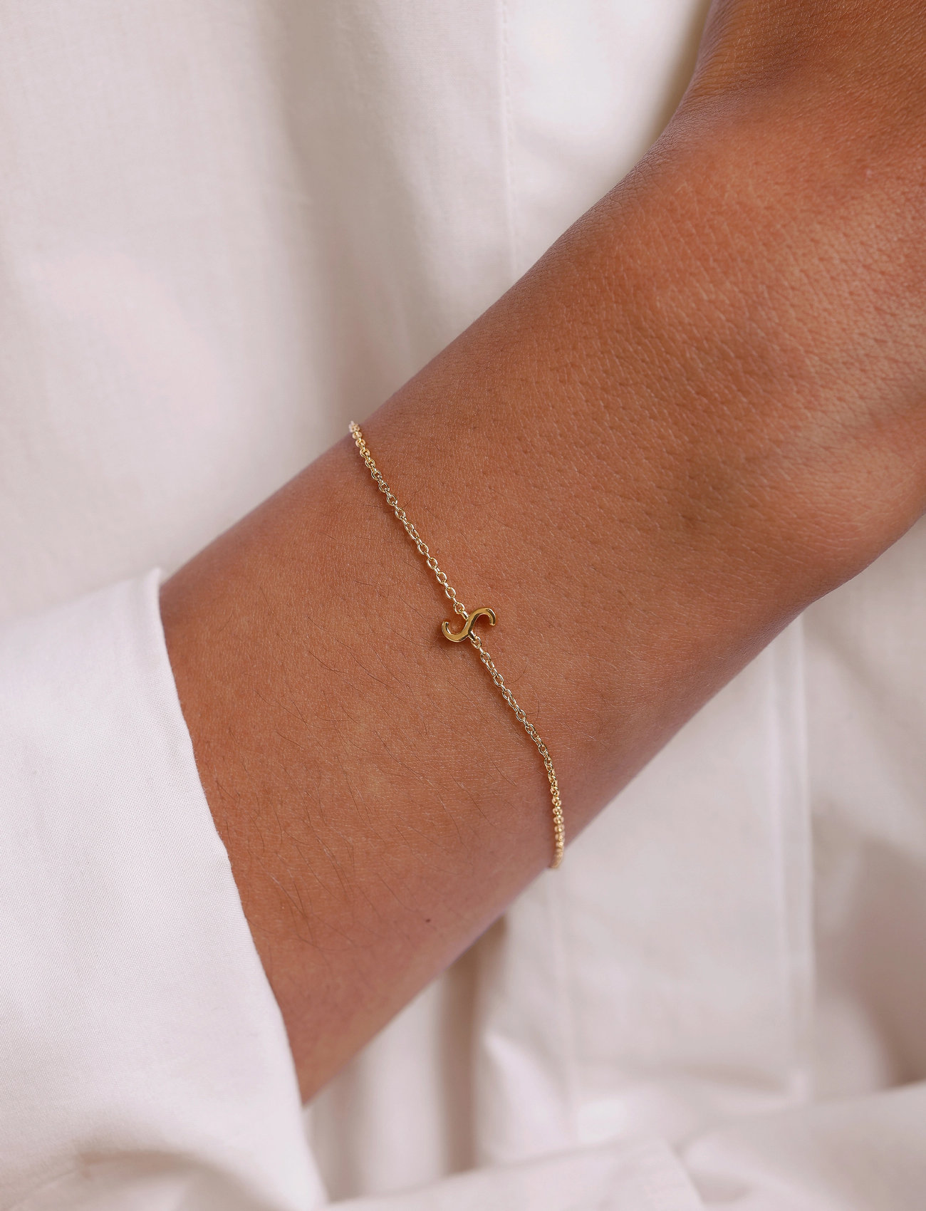 Design Letters Archetype Bracelet - A-Z Gold Plated, One Size, Gold, Armbånd > Kædearmbånd, Dame