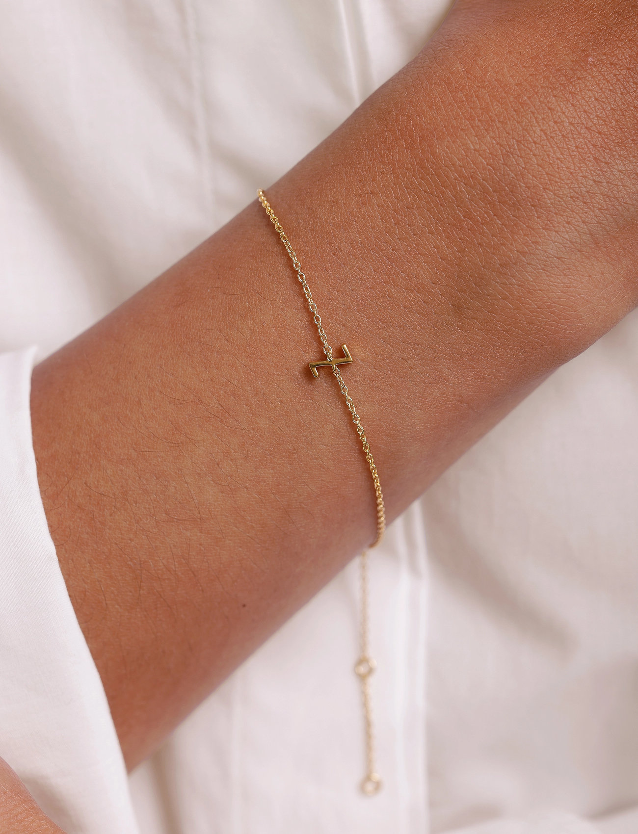 Design Letters Archetype Bracelet - A-Z Gold Plated, L:21 cm, Gold, Armbånd > Kædearmbånd, Dame