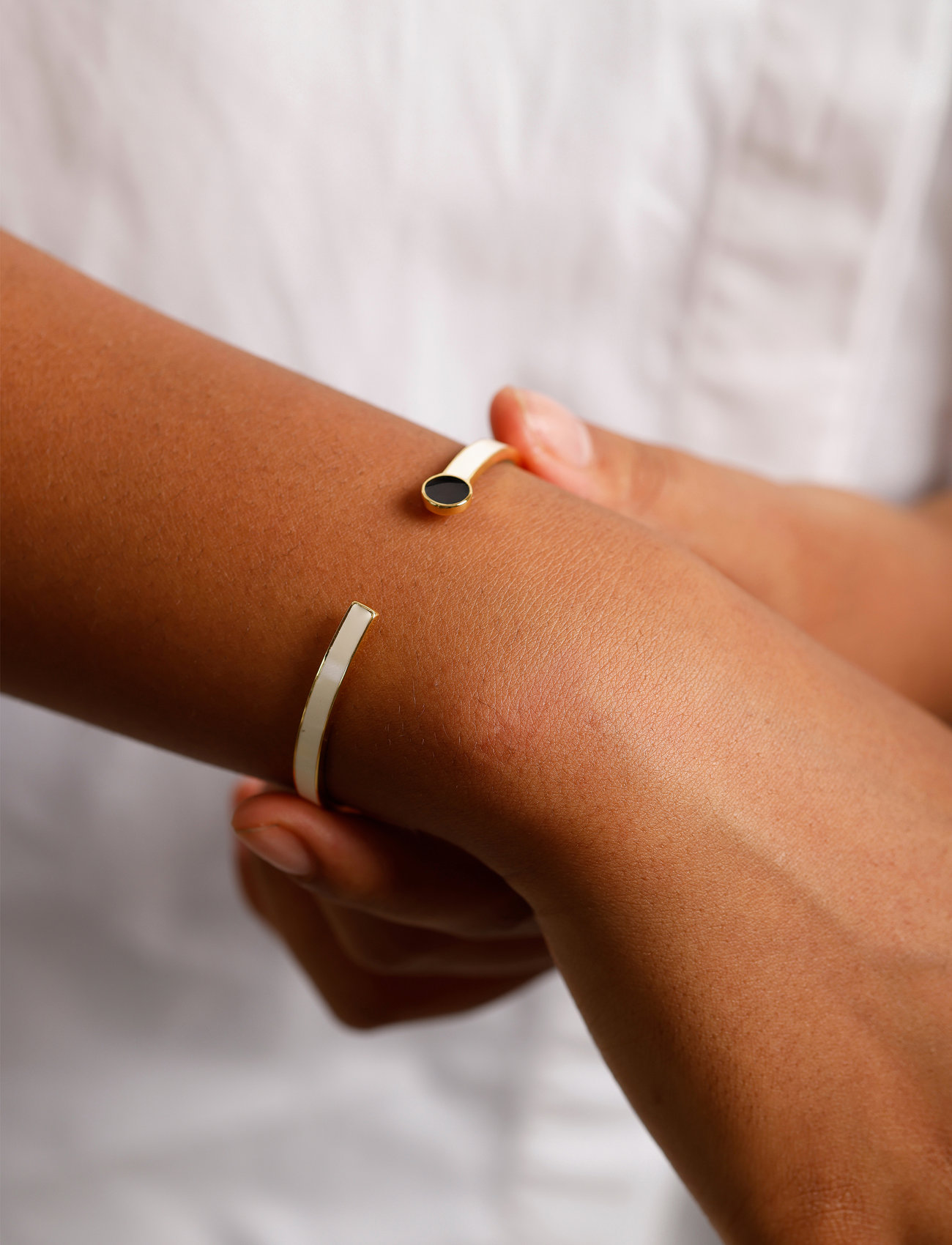 Design Letters Rainbow Dot Bangle, One Size, White, Armbånd > Armringe, Dame
