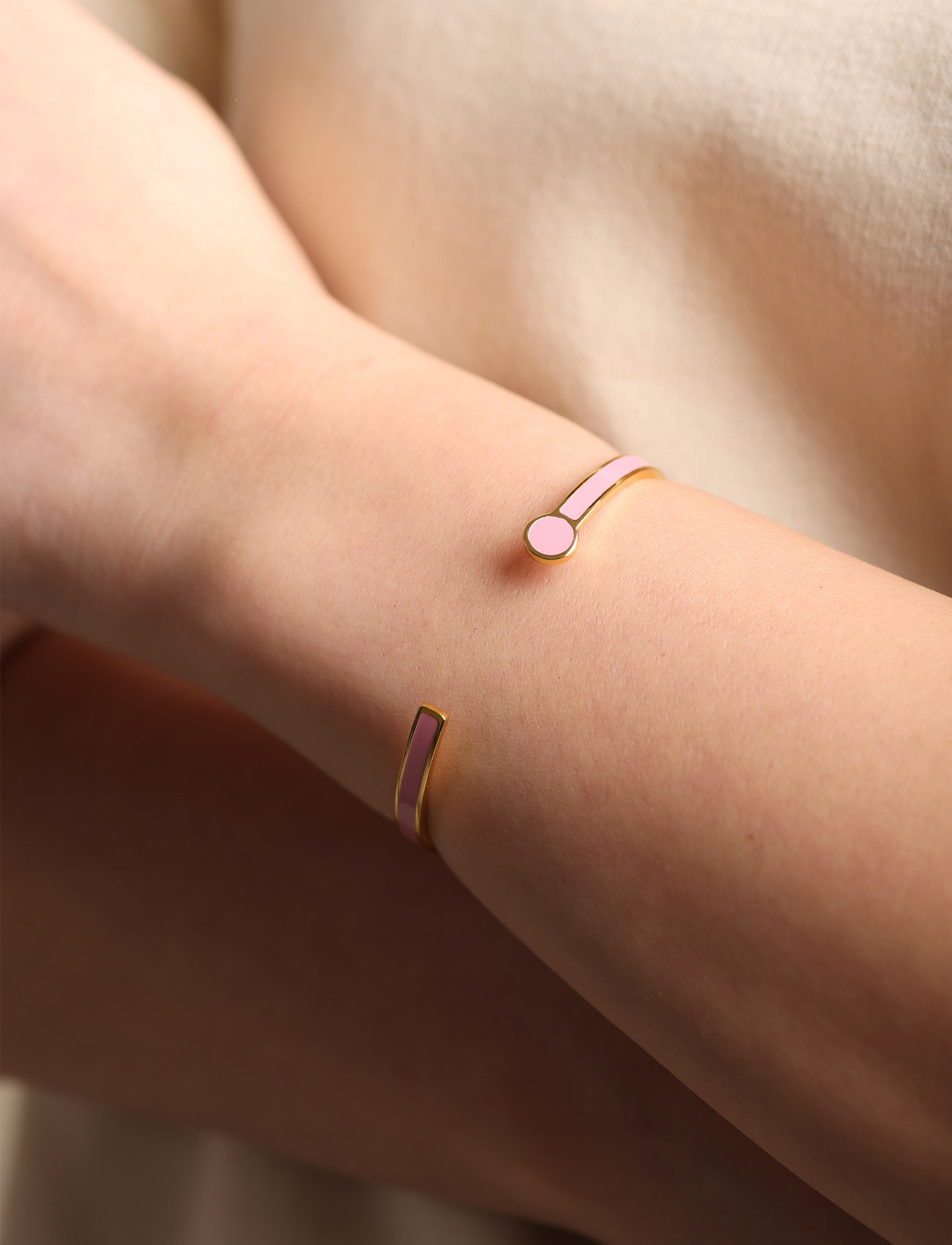Design Letters Rainbow Dot Bangle, One Size, Pink, Armbånd > Armringe, Dame