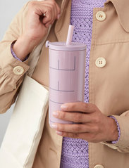 Design Letters - Travel cup with straw 500ml - wasserflaschen & glasflaschen - lavender - 3