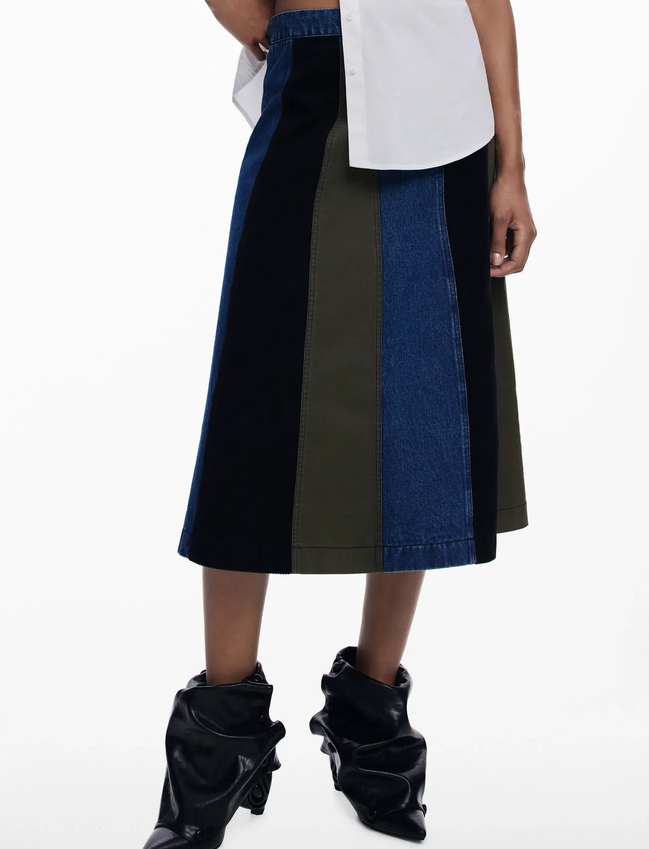 Desigual Patches, M, Blue, Nederdele > Knælange Og Midi Nederdele, Dame