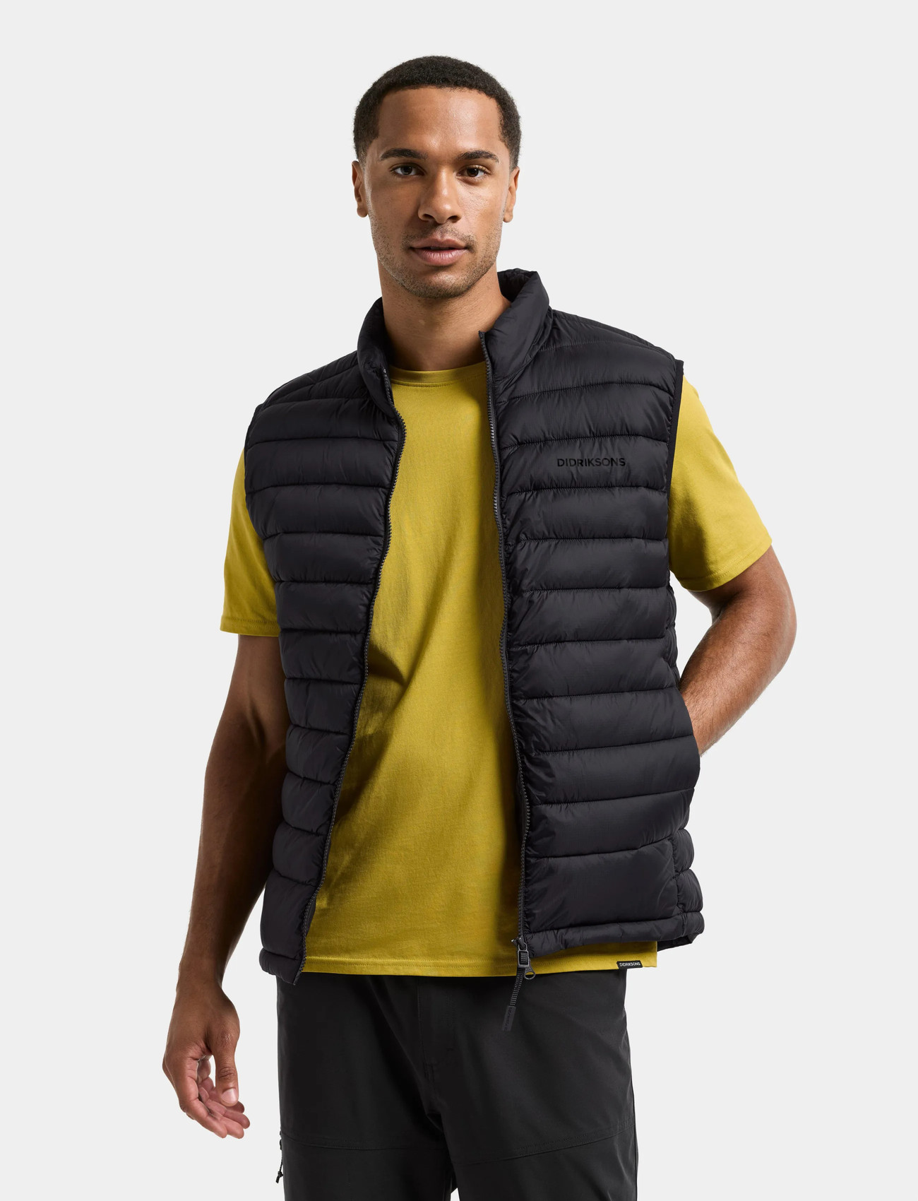 Didriksons Marino Usx Vest, S, Black, Overtøj > Veste, Herre