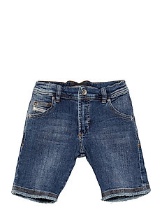 short chadda jeans