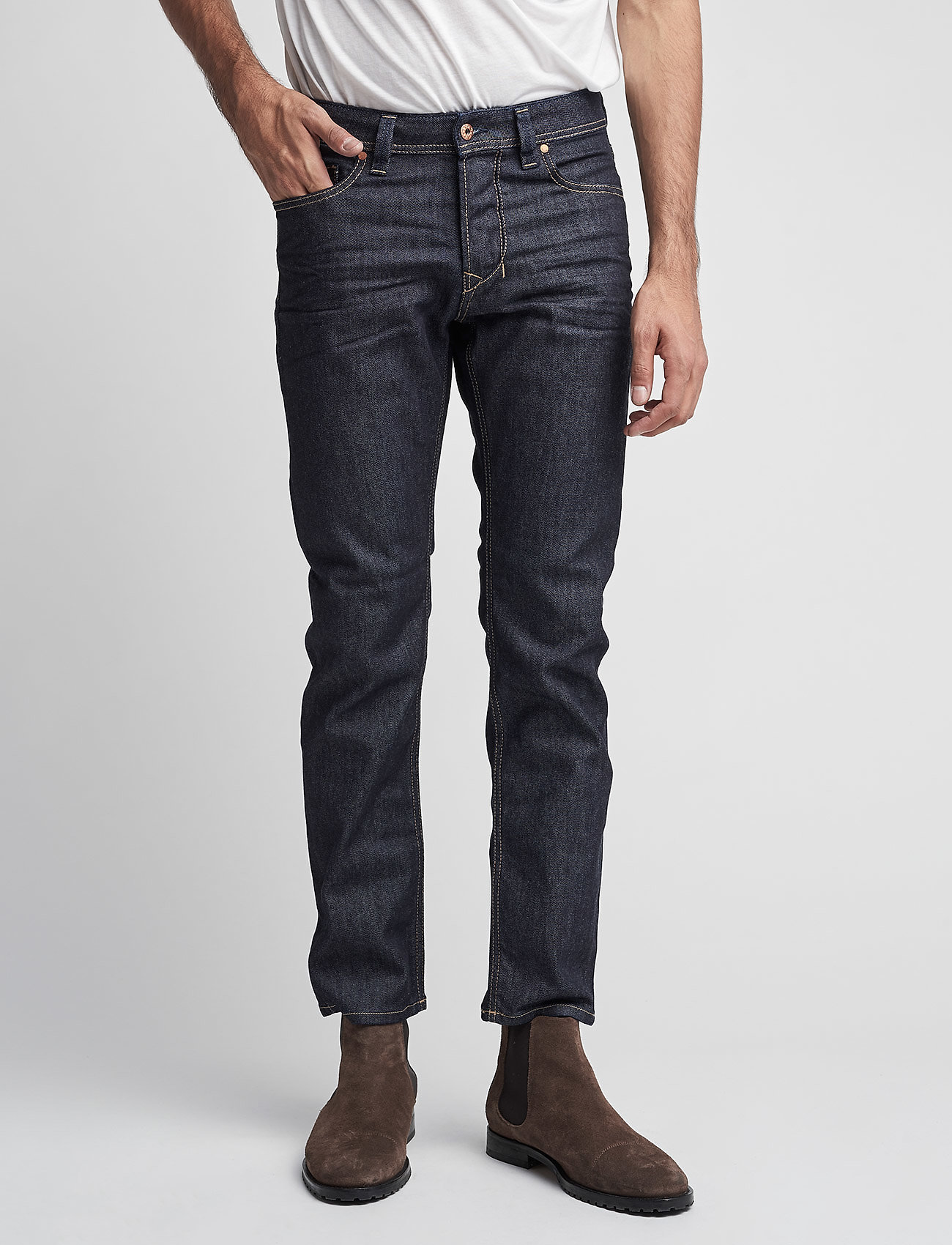 Diesel Men - LARKEE-BEEX TROUSERS - tapered jeans - denim - 0