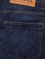 Diesel Men - D-FINING TROUSERS - tapered jeans - denim - 4