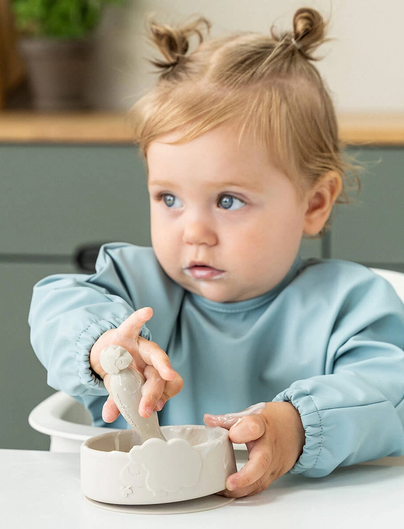 Done by Deer Stick&Stay Learning Meal Set Sheepy Powder, BOWL:Ø10X H 5 cm.SPOON:10 cm, Pink, Baby Feeding > Baby Dinner Sæt, Børn