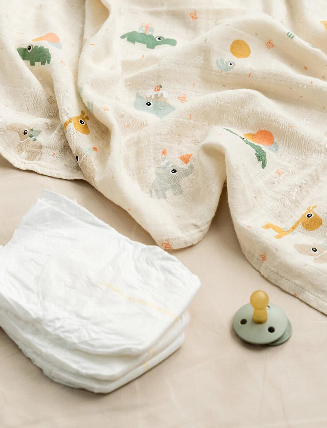 Done by Deer Burp Cloth 2-Pack Celebration Sand, 65X 65 cm, Beige, Musliner > Muslingeklude, Børn