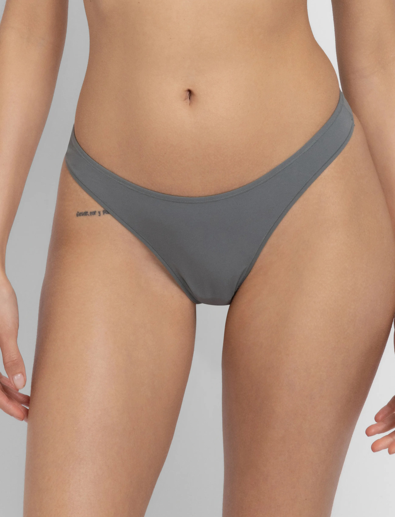 Dorina Noa Thong, One Size, Khaki green, Trusser > G-Streng, Dame