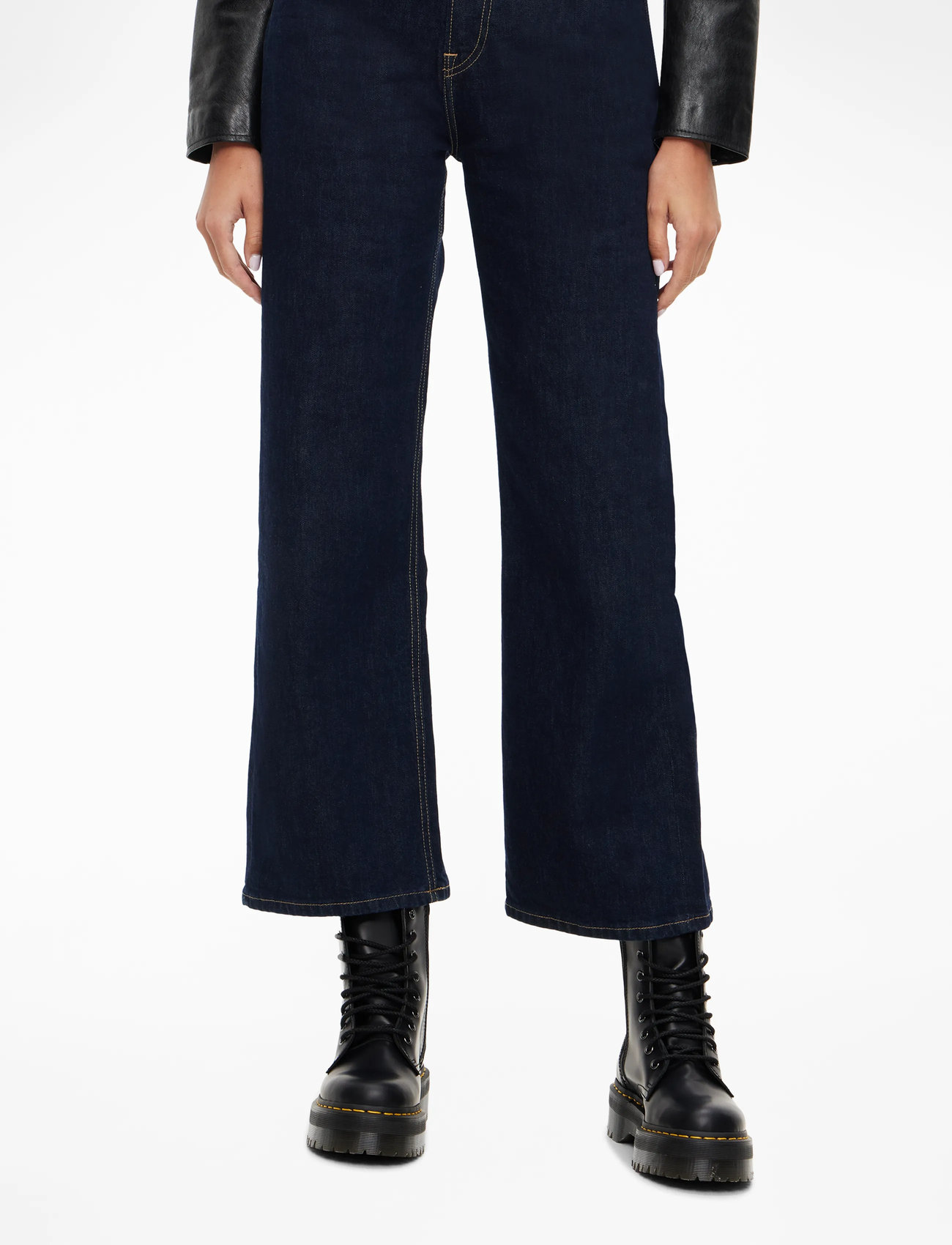 Dr. Martens Jadon Black Polished Smooth (DMS15265001) - Laced