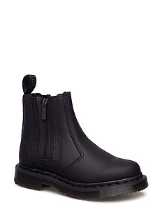 dr martens 2976 alyson black leather snowgrip flat chelsea boots