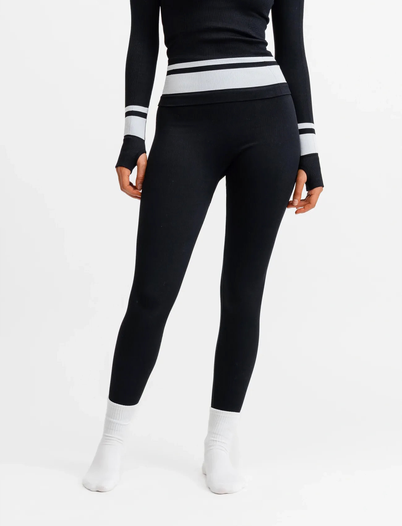 Drop of Mindfulness Seamless Base Layer Tights, XL, Black, Sport Tights > Sport Seamless Tights, Dame