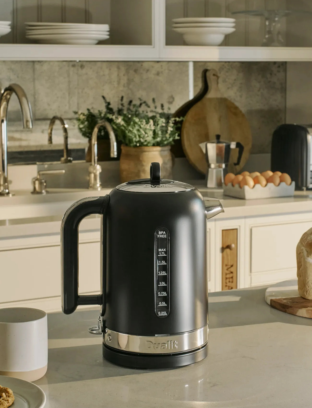 Dualit Vattenkokare Classic, Svart Matt, 1,7L, 1.7 L, Black, Køkkenmaskiner > Kedler Og Vandkogere, Unisex