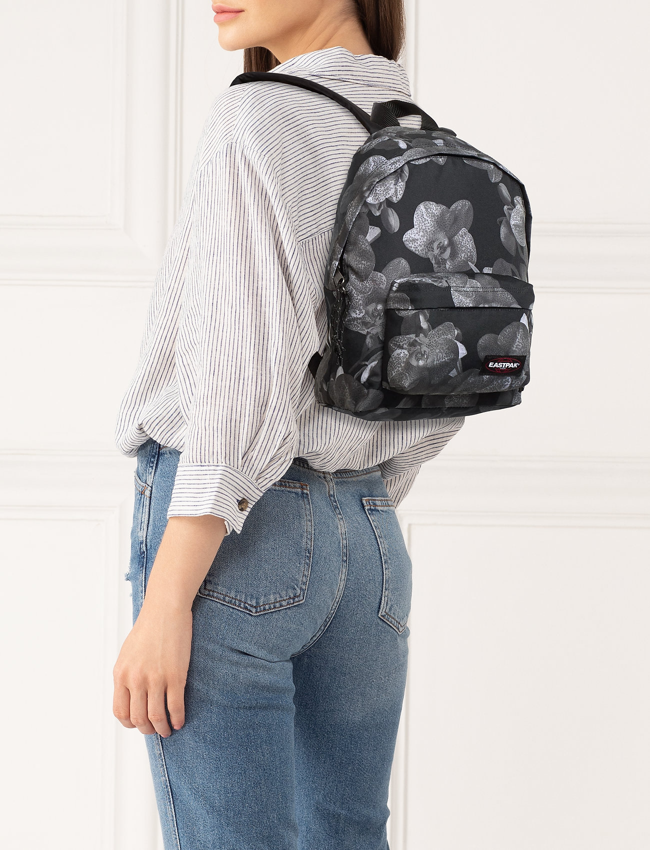 eastpak orbit black