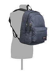 eastpak out of office 3