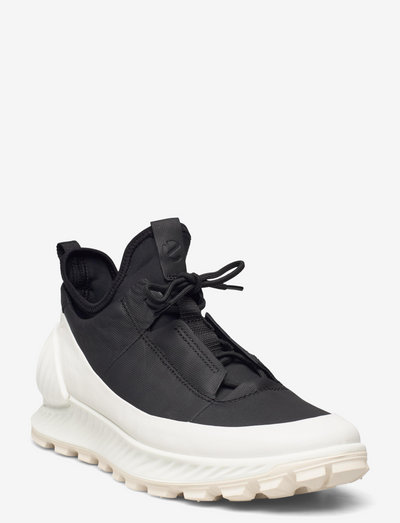 EXOSTRIKE M - chunky sneakers - black/white