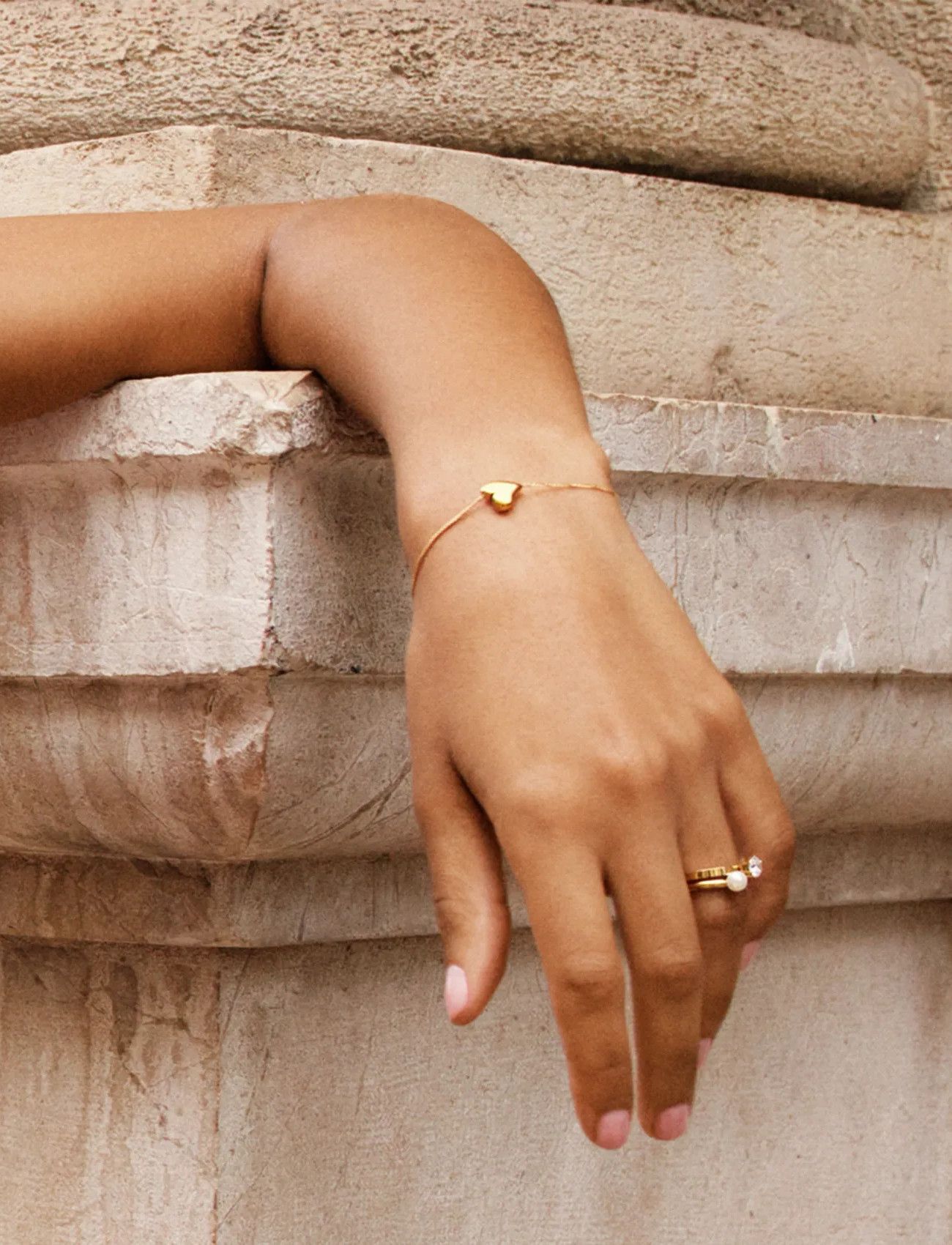 Edblad Amorina Bracelet Gold, One Size, Gold, Armbånd > Kædearmbånd, Dame
