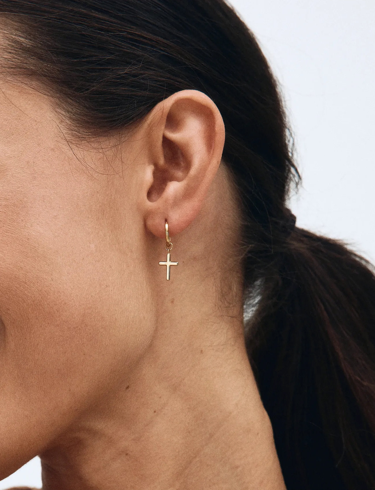 Edblad Spirit Cross Hoops Gold, One Size, Gold, Øreringe > Øreringe Med Vedhæng, Dame