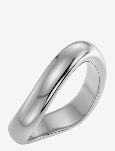 Selena Ring