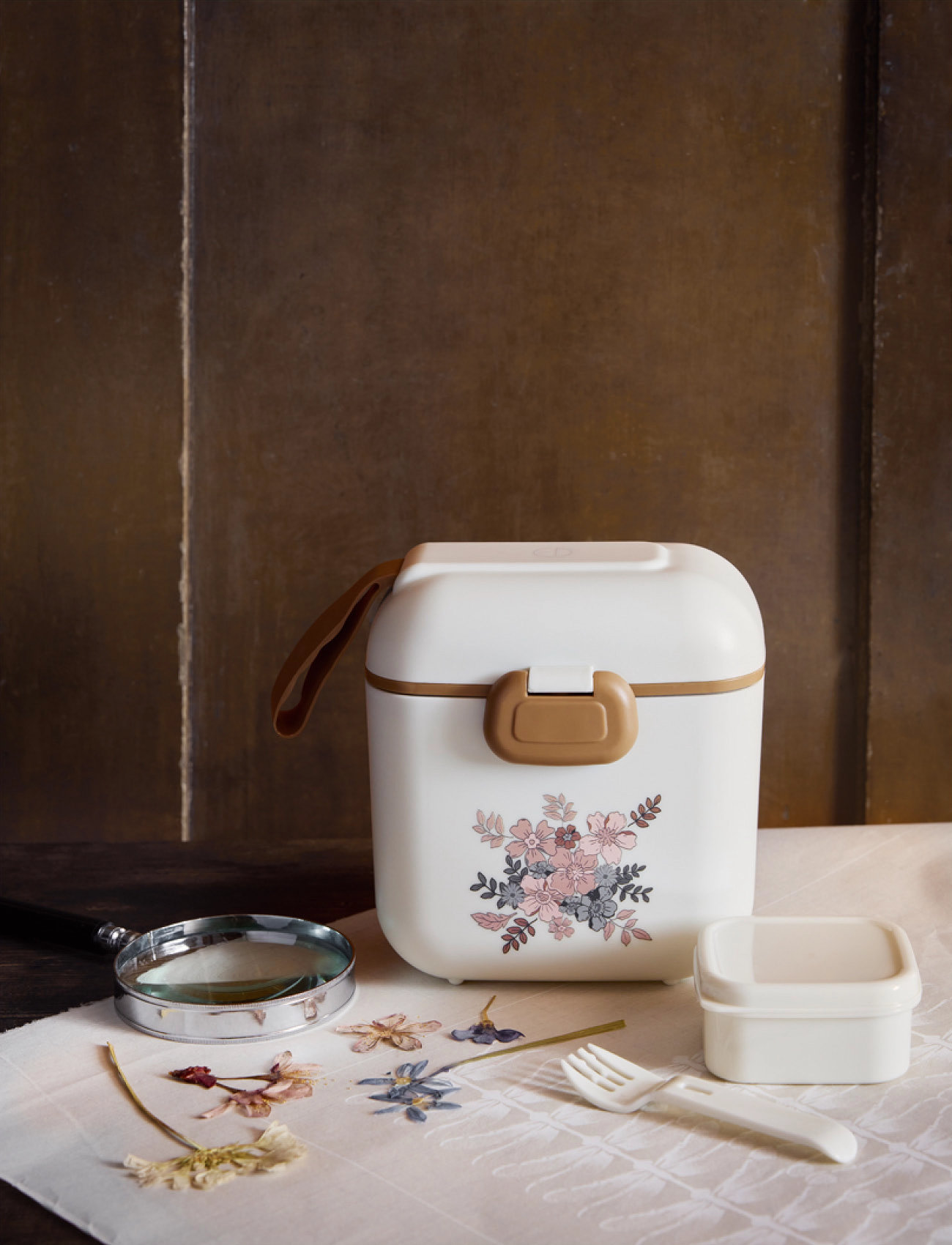 Elodie Details Lunch & Snack Box - Blue Garden, 800 ml, White, Måltidstid > Madkasser, Børn