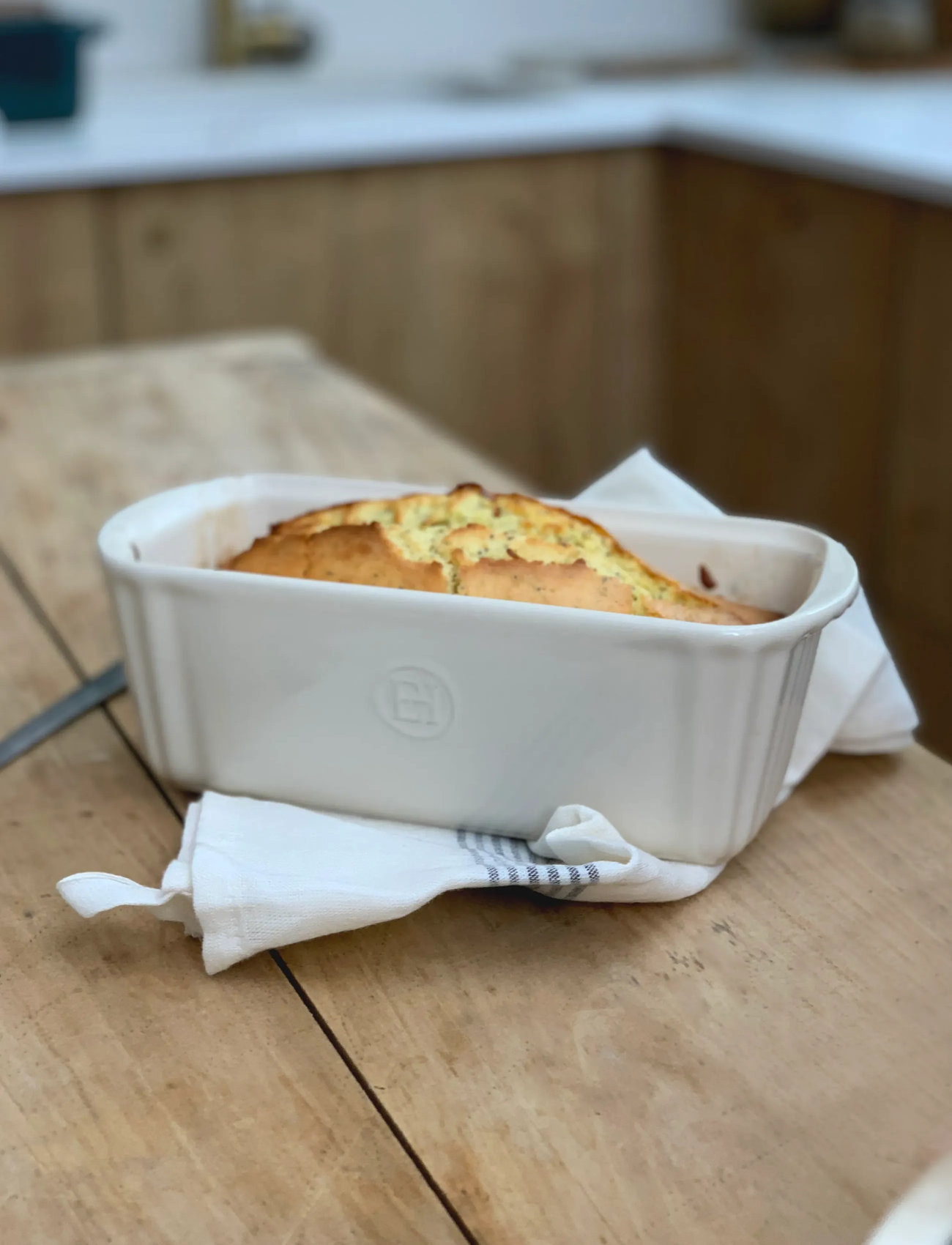 Emile Henry Loaf Baking Dish, 1.8 L, Cream, Bageforme > Brødforme, Unisex