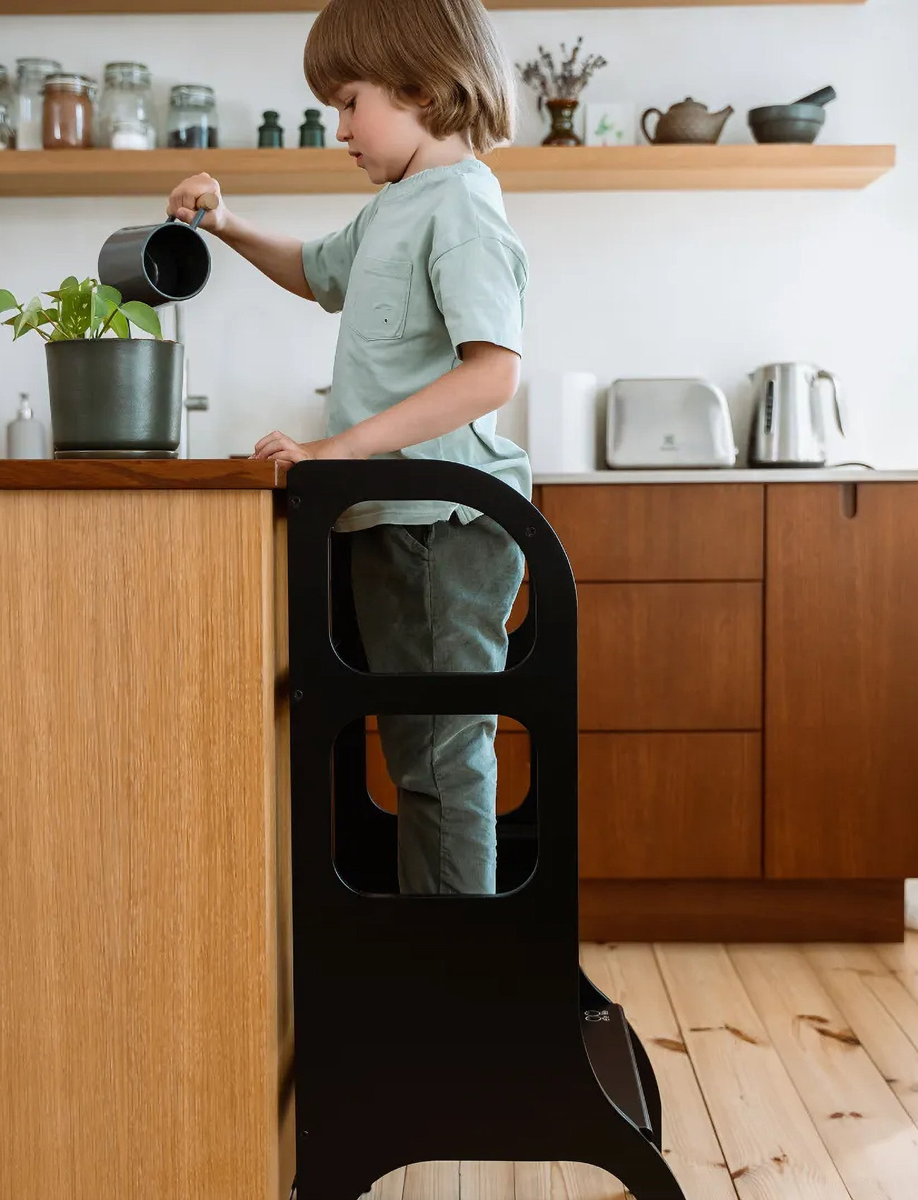 Ette Tete Adjustable Helper Tower "Step Up", 90X 43X 40 cm, Black, Furniture > Motor Skills Furniture, Børn