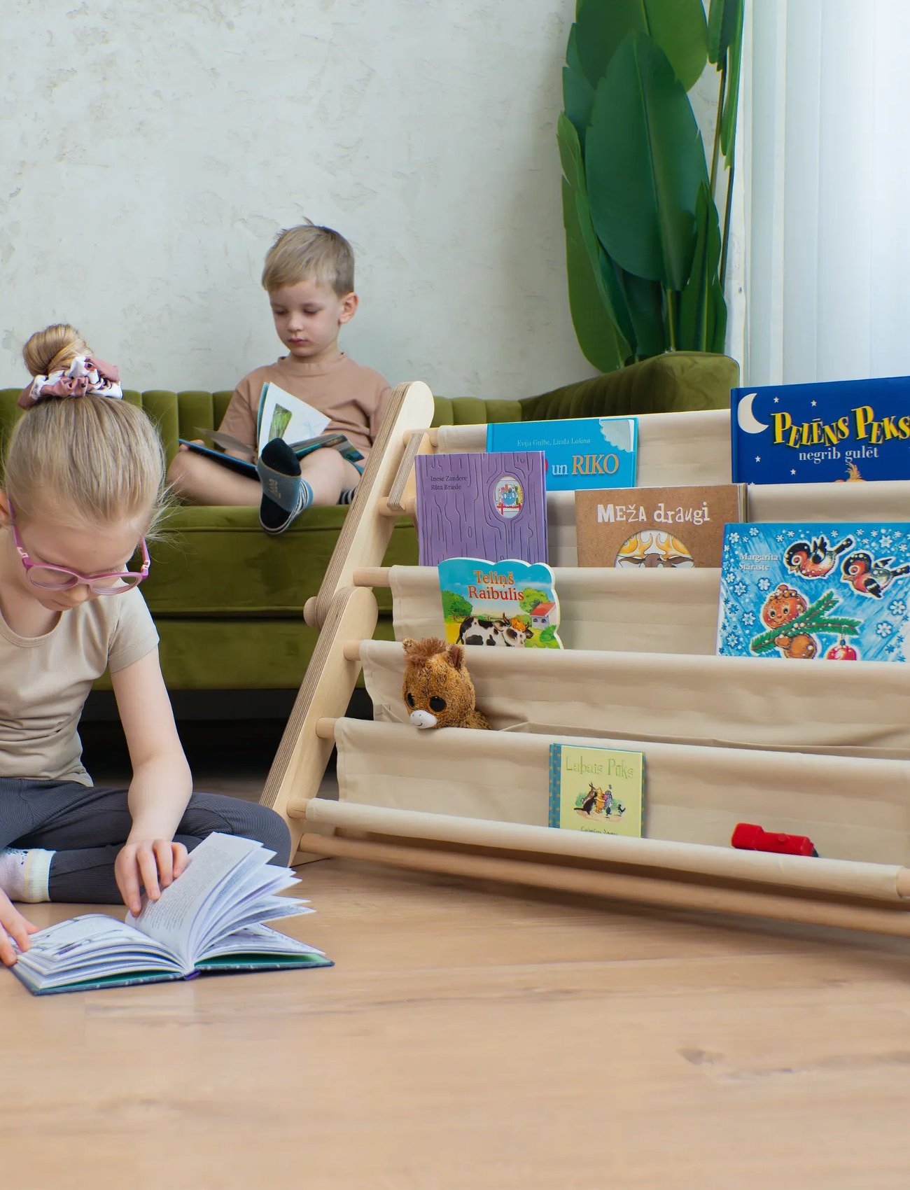 Ette Tete Montessori Bookshelf For Climbing Frames, 60X 82 cm, Beige, Furniture > Motor Skills Furniture, Børn