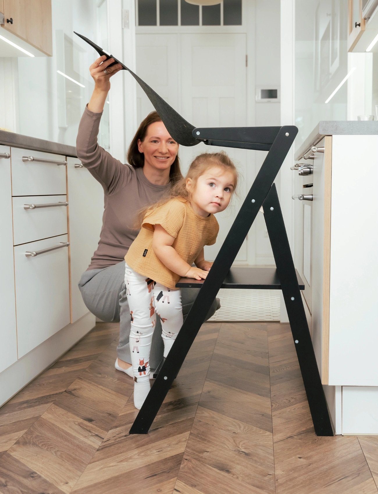 Ette Tete Safety Net Fot Helper Towers, One Size, Black, Furniture > Motor Skills Furniture, Børn
