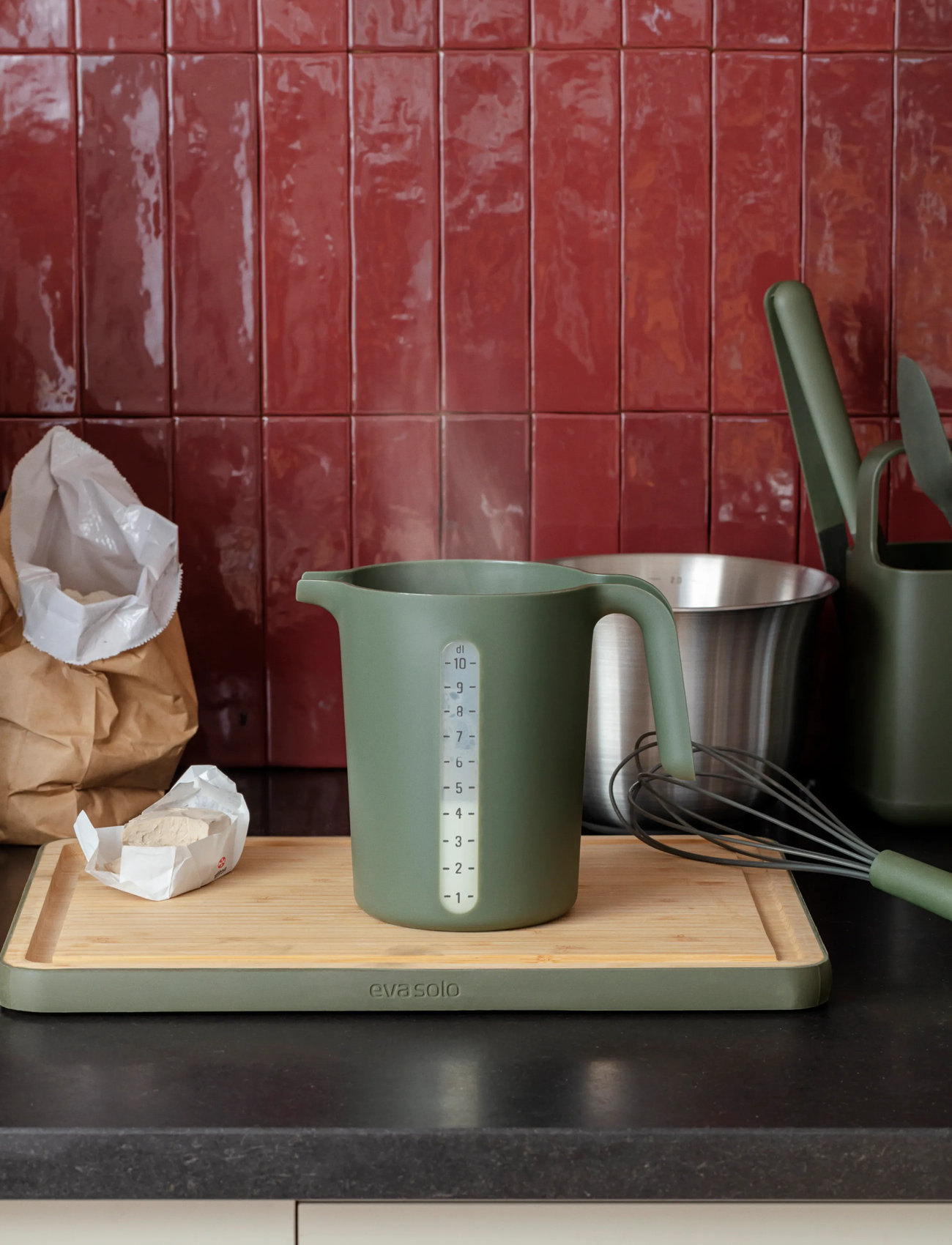 Eva Solo Green Tools Målekande 1,0 L, 1.0L, Khaki green, Bagetilbehør > Måleskeer, Unisex