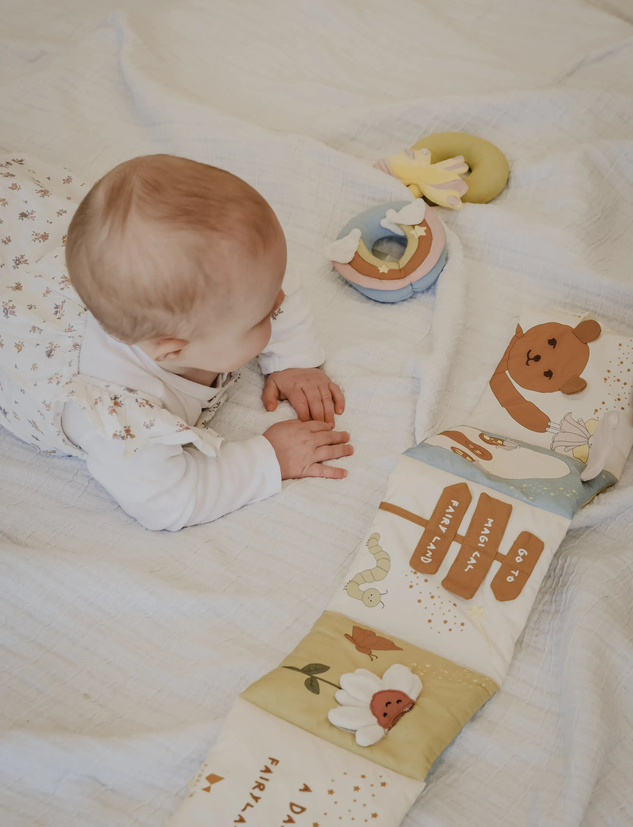Fabelab Fabric Book - Fairyland, One Size, Cream, Børnebøger > Babybøger, Børn