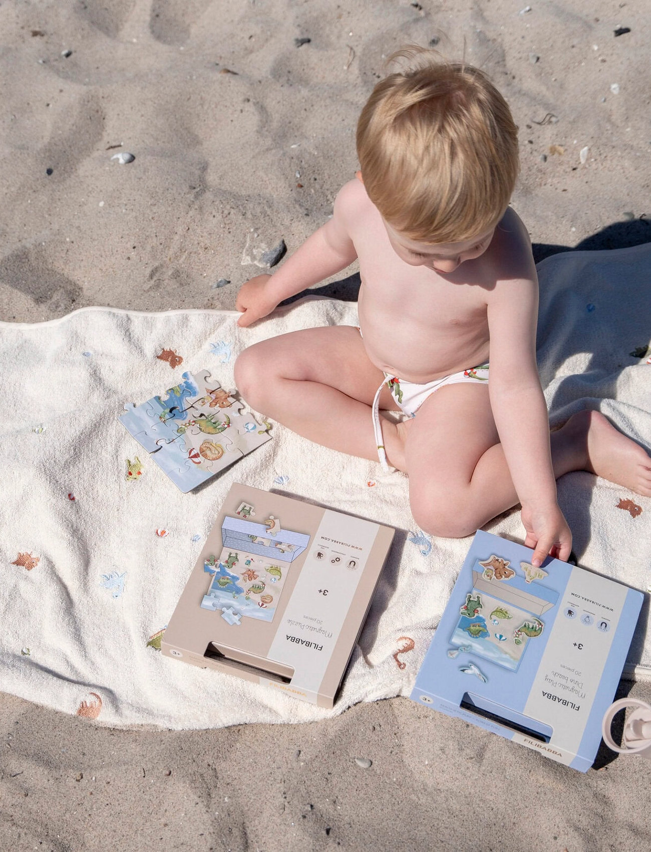 Filibabba Embroidered Beach Poncho Gots - Dino Beach, One Size, Cream, Badetid > Poncho Til Bad, Børn