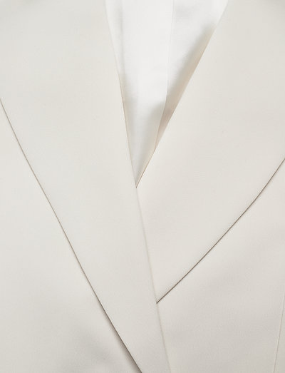 Filippa K“ „Aida Blazer (Ivory)“, 304.50 € | Didelis naujausių drabužių  modelių pasirinkimas | „Booztlet.com“