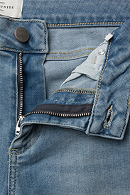 five units irina jeans