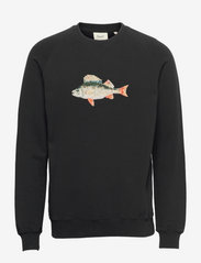 bait sweater