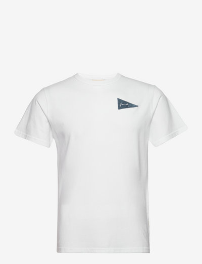 YARD T-SHIRT - WHITE - t-shirts - white