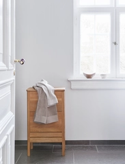 Form & Refine - A Line Laundry Box - wäschekörbe - natural oak - 3