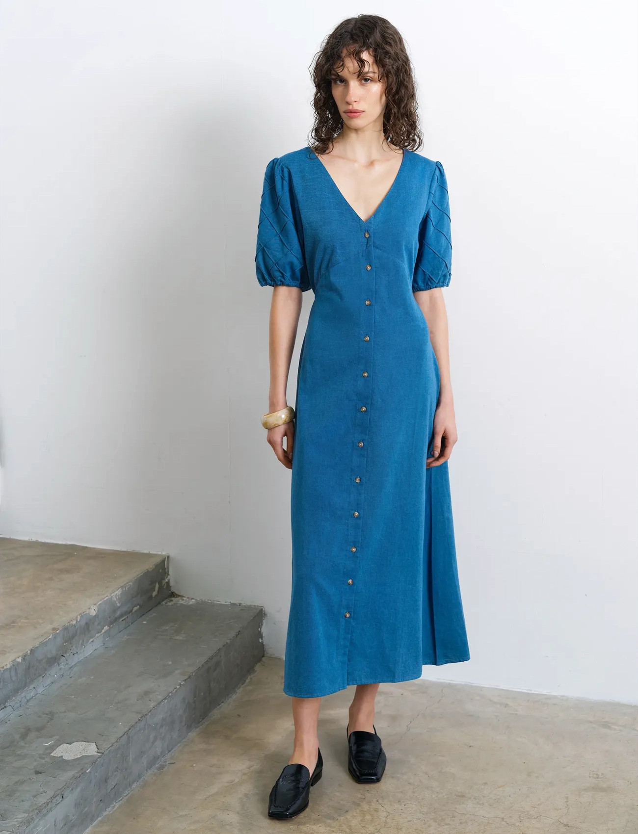French Connection Zaves Chambray Puffslv Midi Dr, 34, Blue, Kjoler > Skjortekjoler, Dame