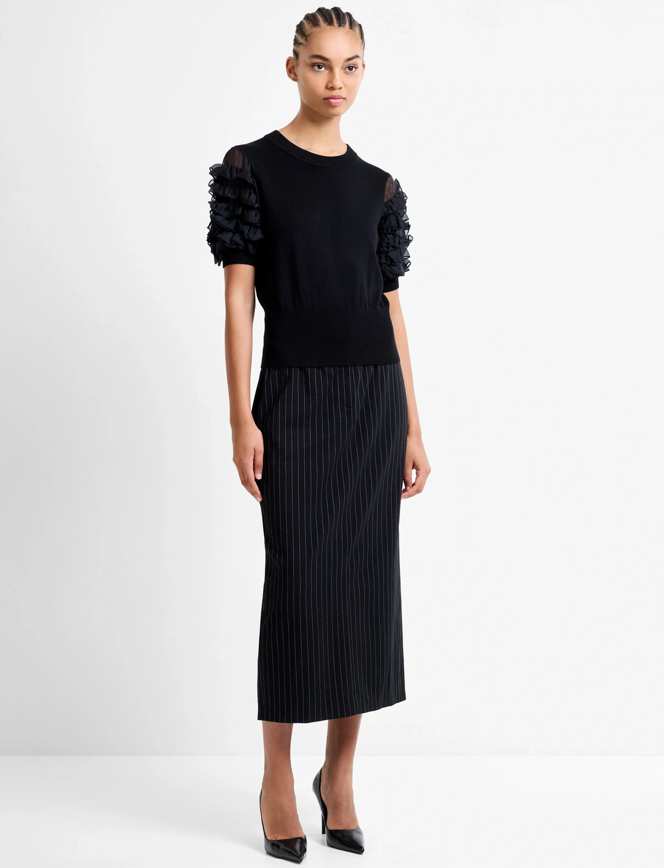French Connection Krista Mix Stacked Ruffle Top, S, Black, Bluser > Kortærmede, Dame