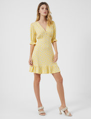 French Connection - PEONY-DORIA ECO PUFF SLV DRESS - korta klänningar - golden glaze multi - 0