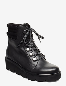 black boots popular