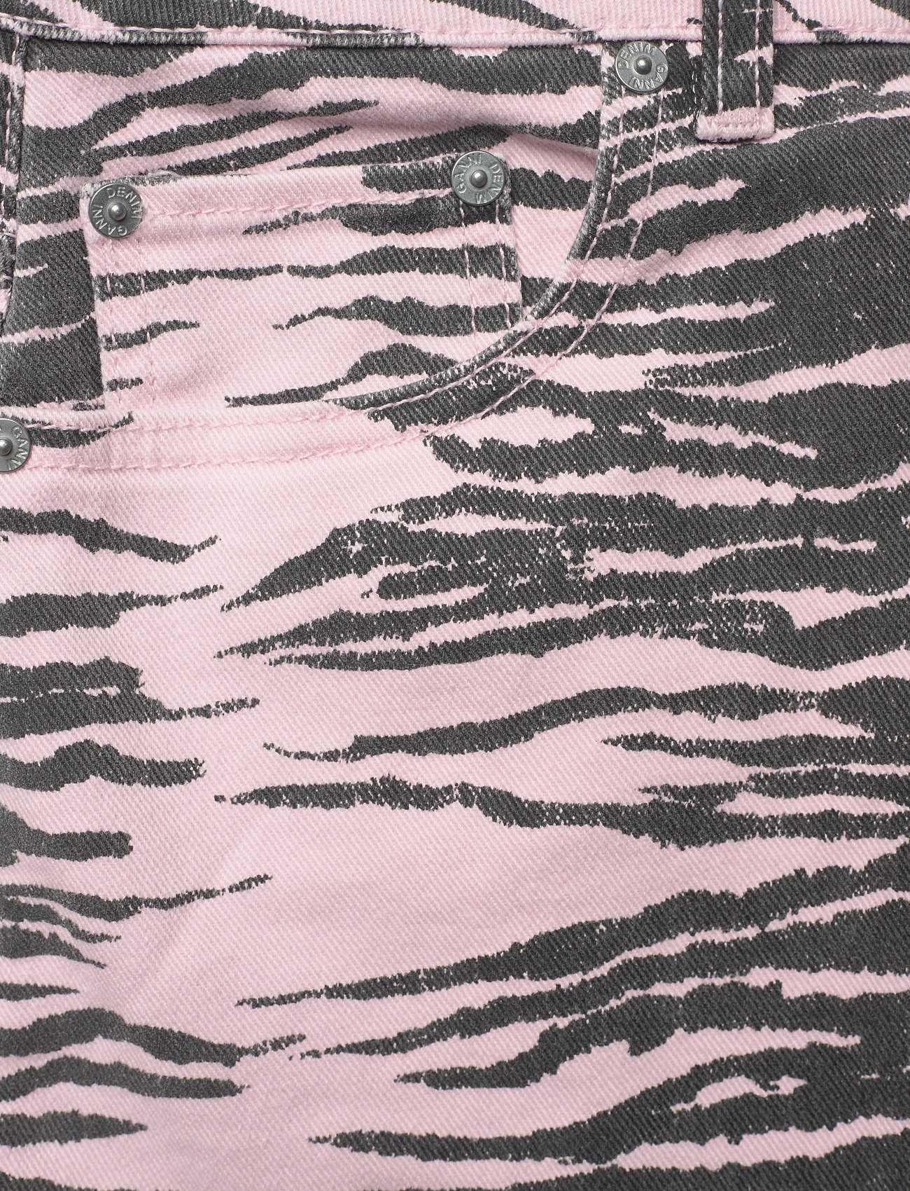 Ganni - Print Denim High Waisted Hotpants - denimshorts - tiger stripe light lilac - 2