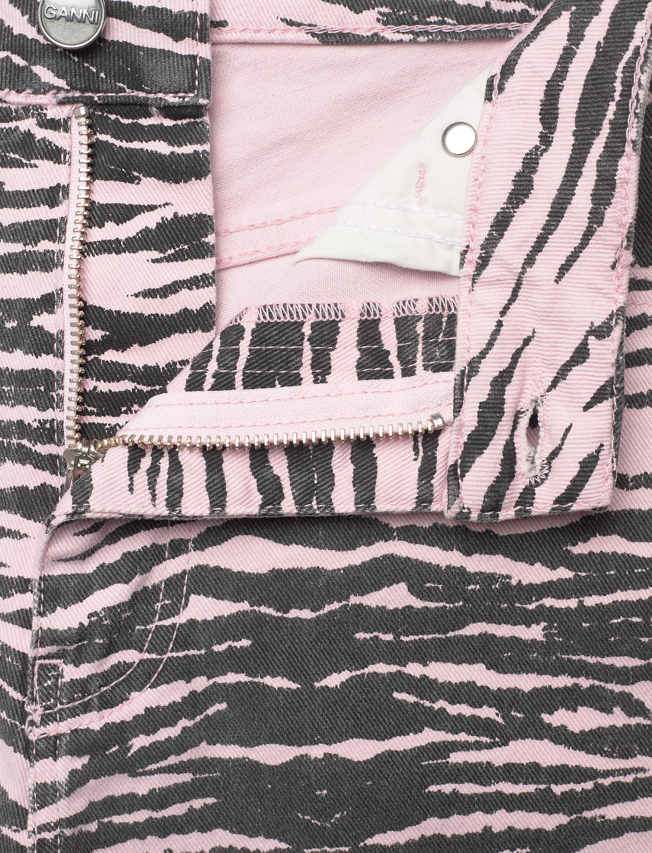 Ganni - Print Denim High Waisted Hotpants - denimshorts - tiger stripe light lilac - 3