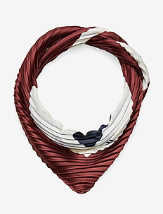 Pleated Satin - PORT ROYALE