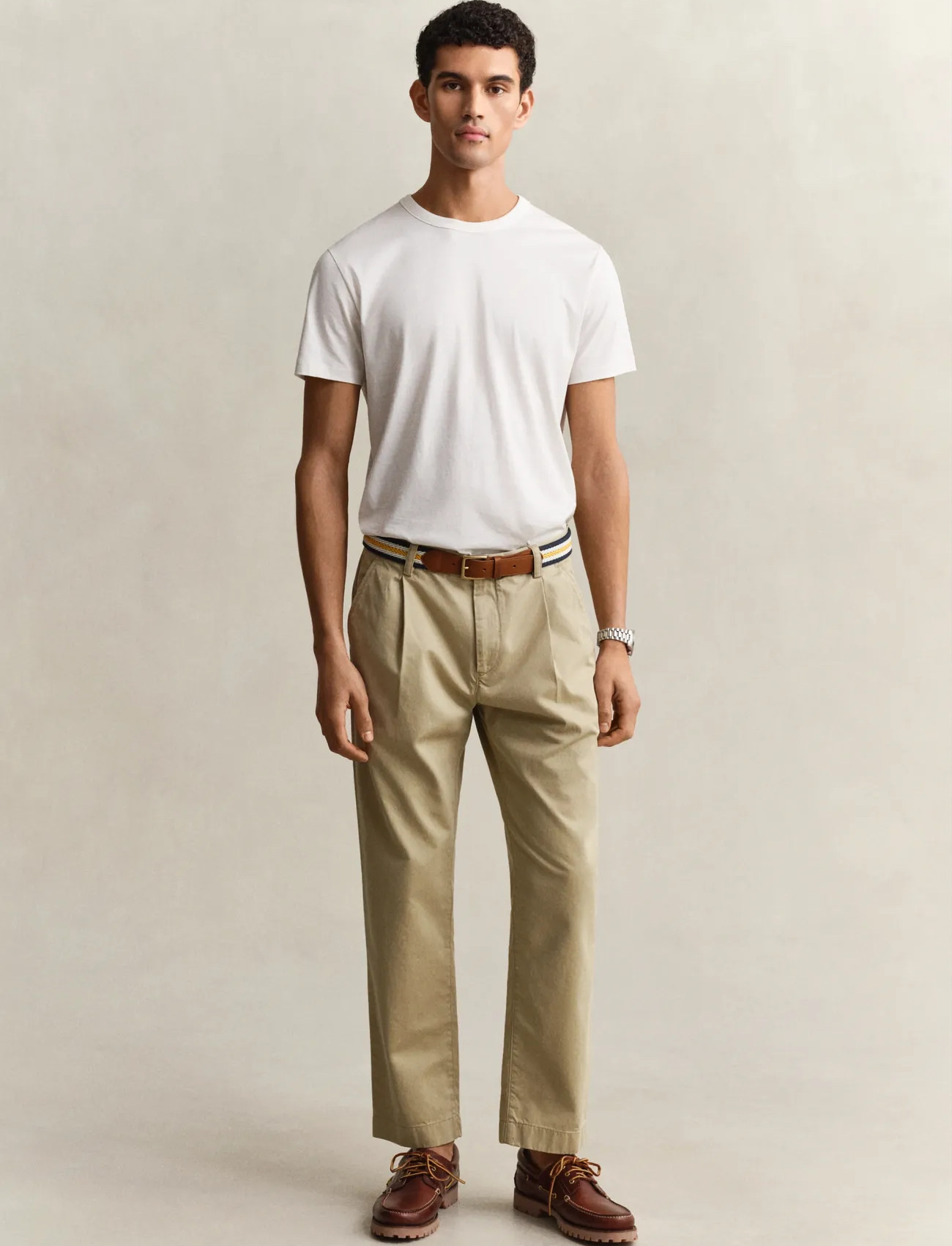 GANT Regular Fit Twill Chino Black | Man GANT Regular Fit Twill Chino Black | Man