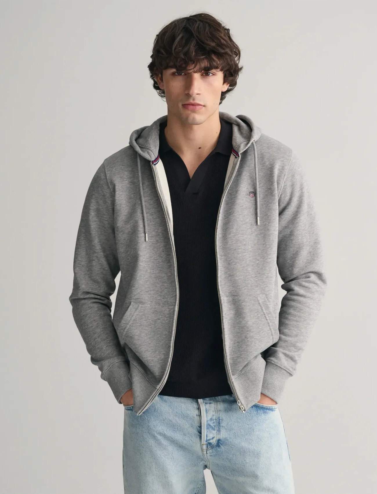 GANT Reg Shield Full Zip Hoodie, XL, Grey, Sweatshirts & Hættetrøjer > Hættetrøjer, Herre