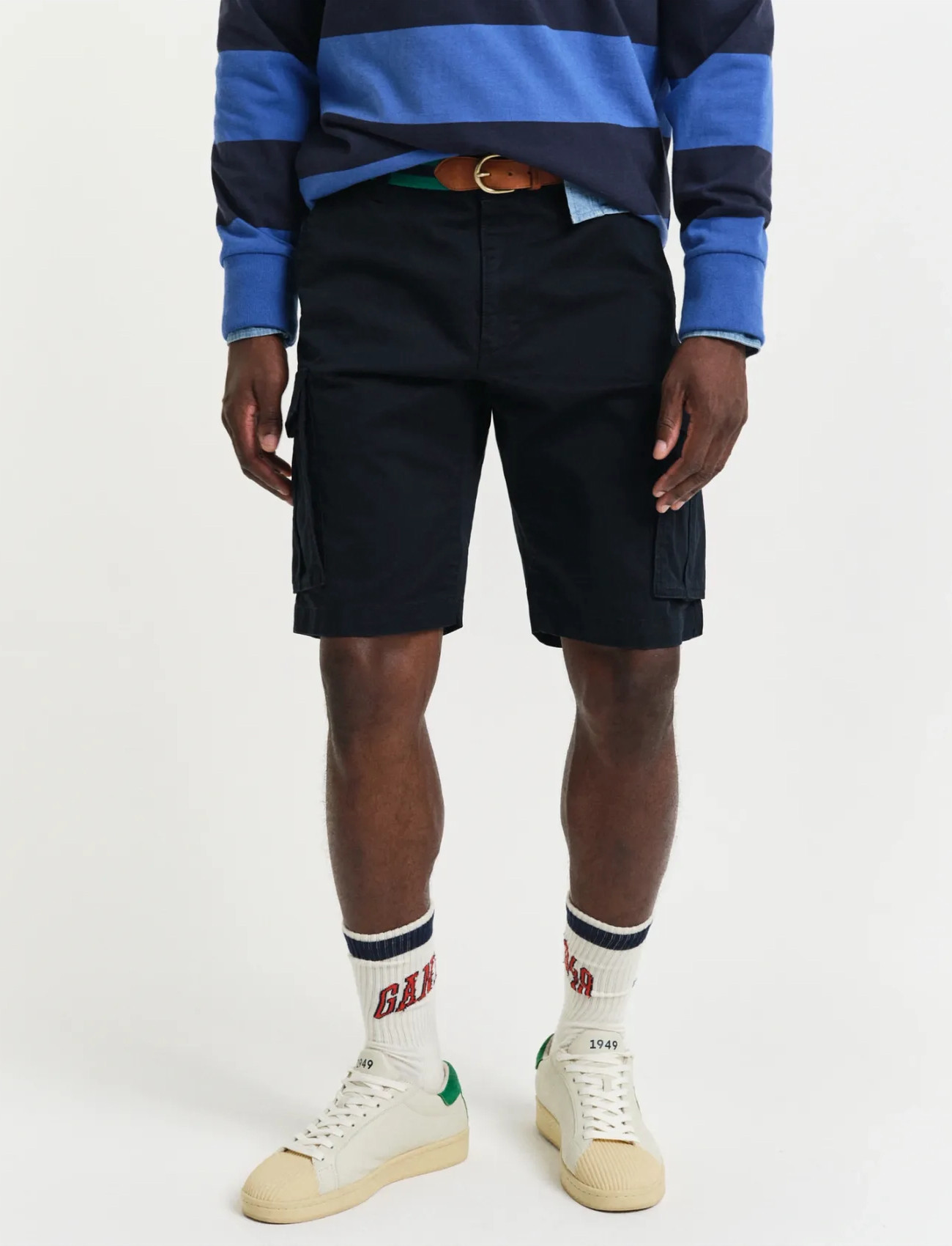 GANT Relaxed Twill Cargo Shorts, 30, Black, Shorts > Cargo Shorts, Herre