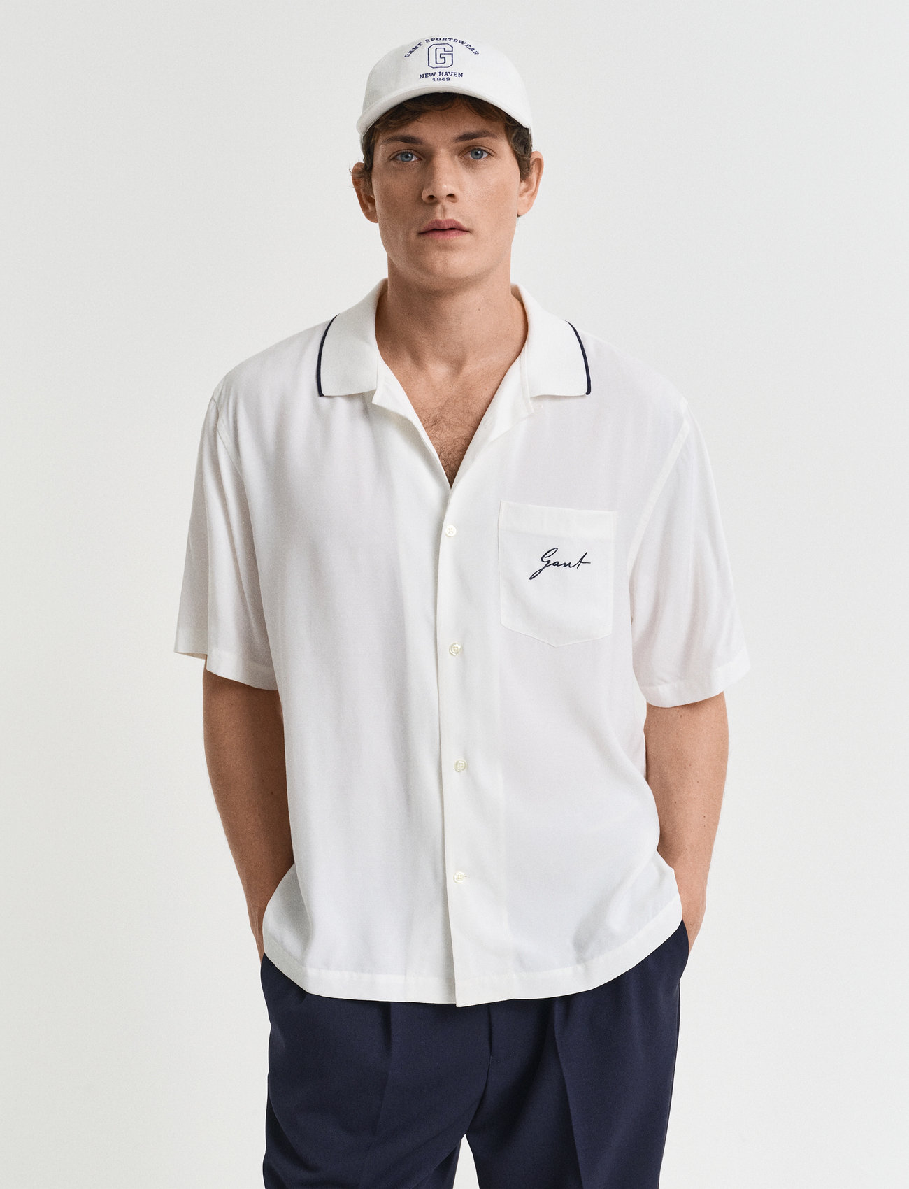 GANT Rel Viscose Ss Shirt, L, White, Skjorter > Kortærmede Shirts, Herre