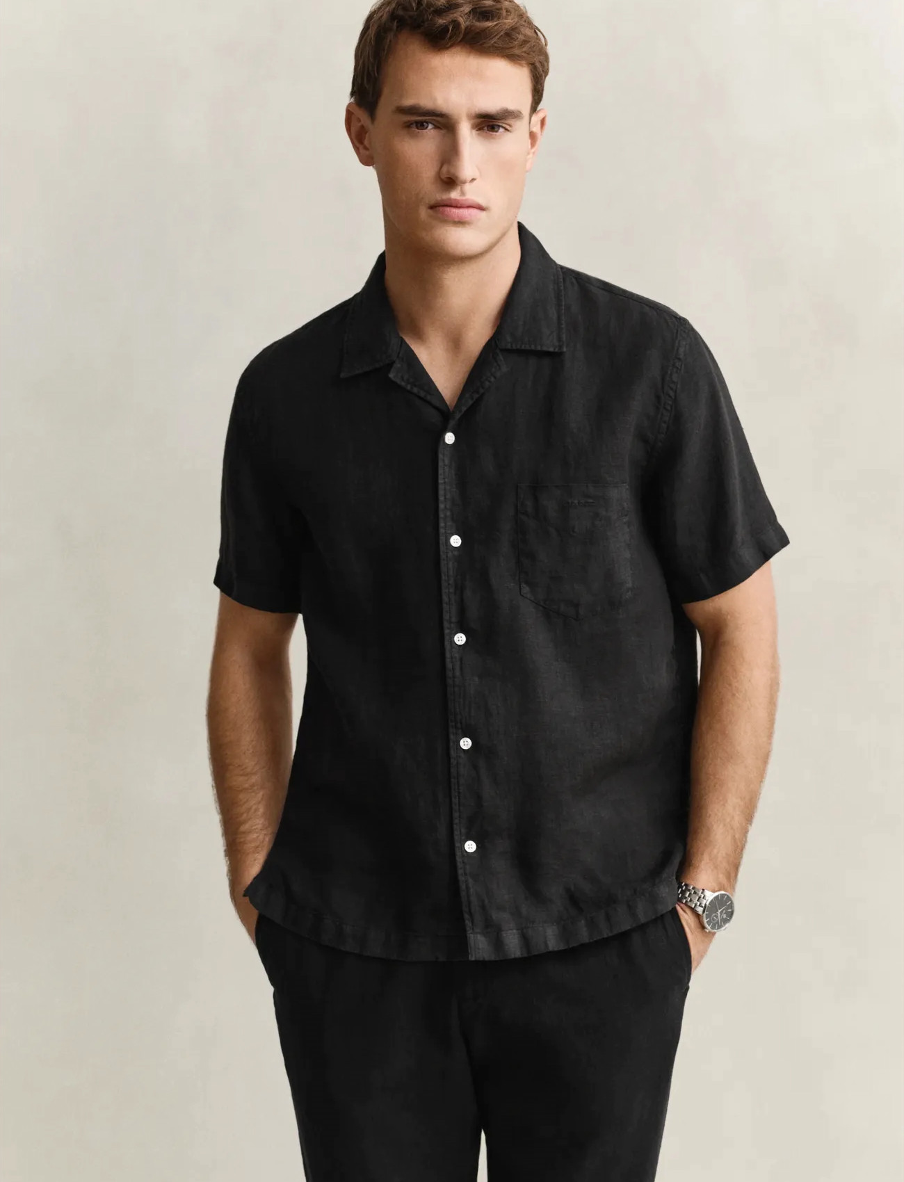 GANT Reg Gmnt Dyed Linen Ss Camp Shirt, 3XL, Black, Skjorter > Kortærmede Shirts, Herre